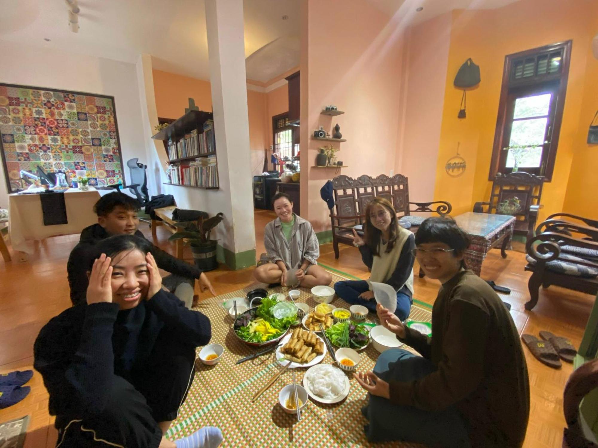 Tron Homestay Kon Von Kla エクステリア 写真